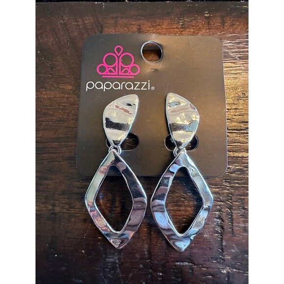 Industrial Gallery Silver Clip-On Earrings (190) - Picture 3 of 3